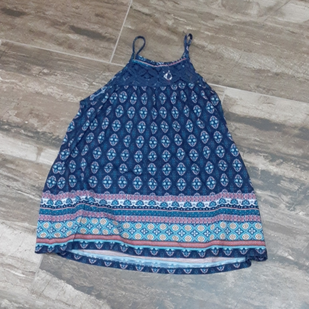 No Boundaries Juniors size medium top